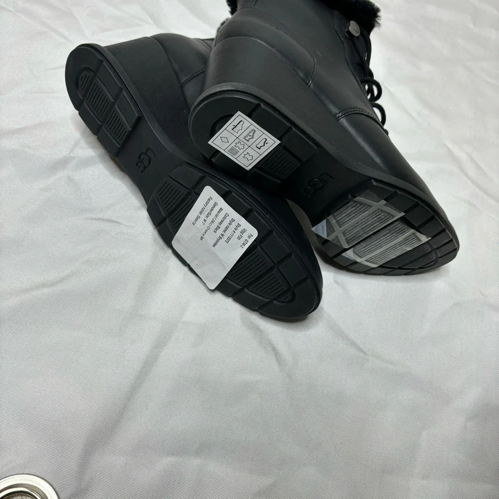 Ugg wedge boots RARE - Picture 5 of 9